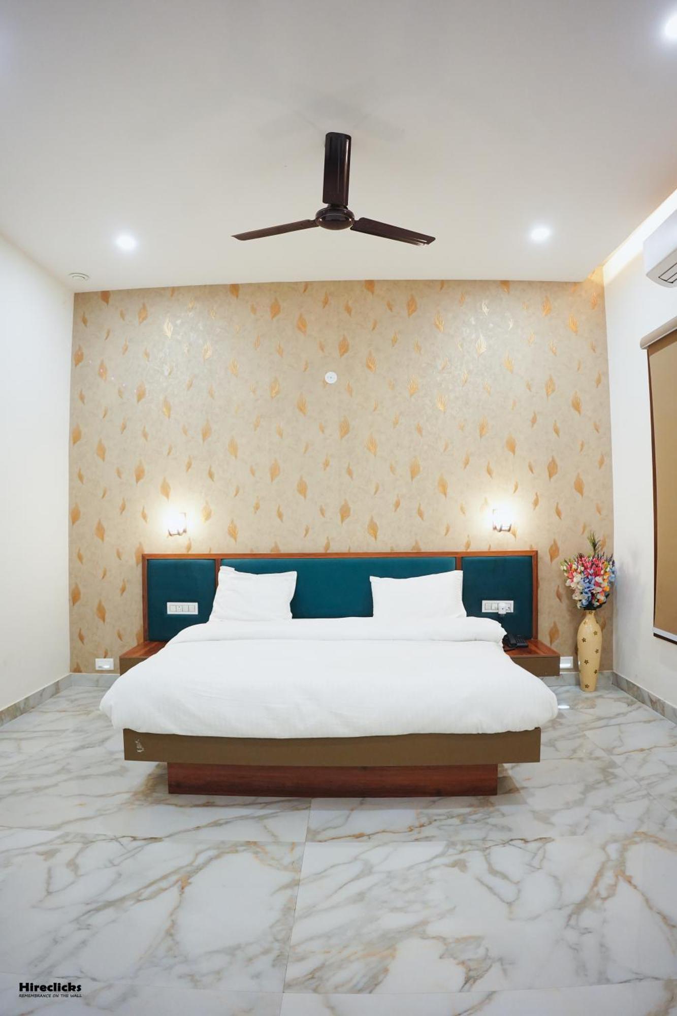 The Krati Resort And Convention Centre Bareilly Esterno foto